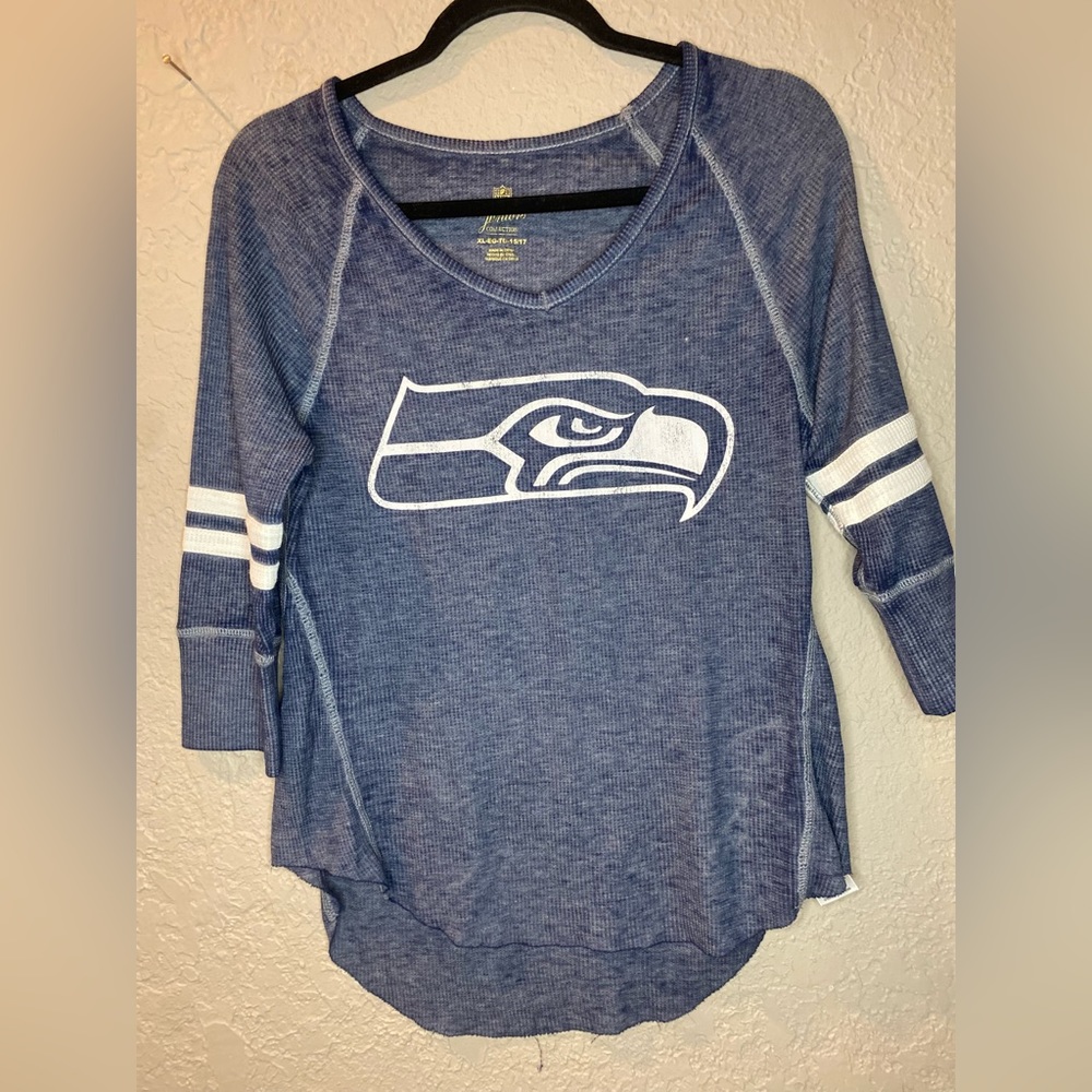 NWOT Blue Thermal Seahawks Top